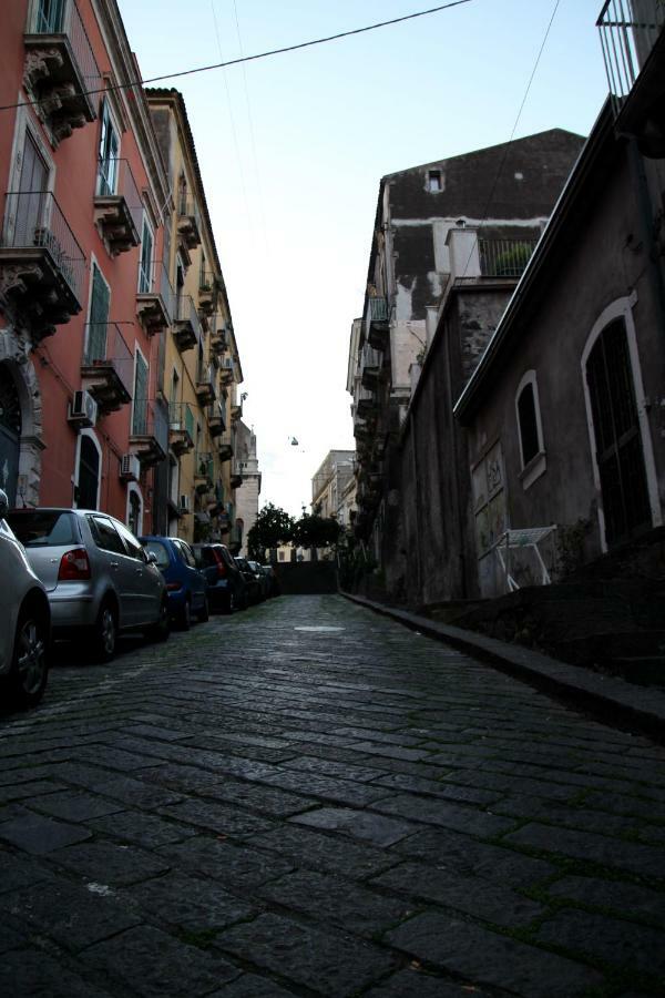 Sake Family Suite - Xl Apartment In The Heart Of The City Catania Exterior photo